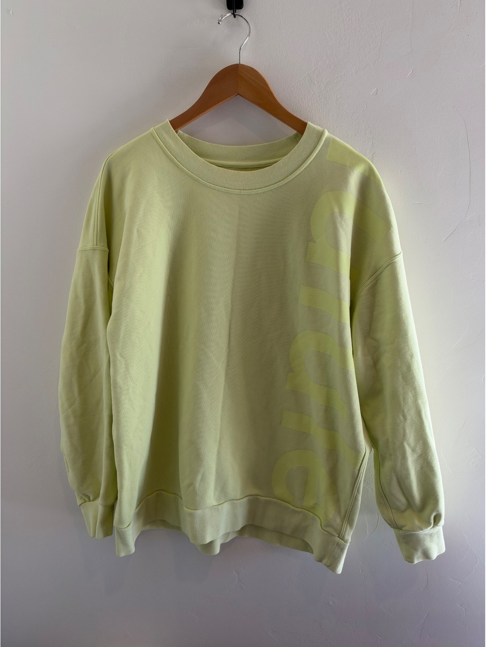 Lululemon Oversized Logo Crewneck Sweatshirt Light green Fits Large